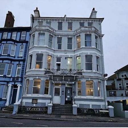 Oyo Marine Parade Hotel, Eastbourne Pier Luaran gambar